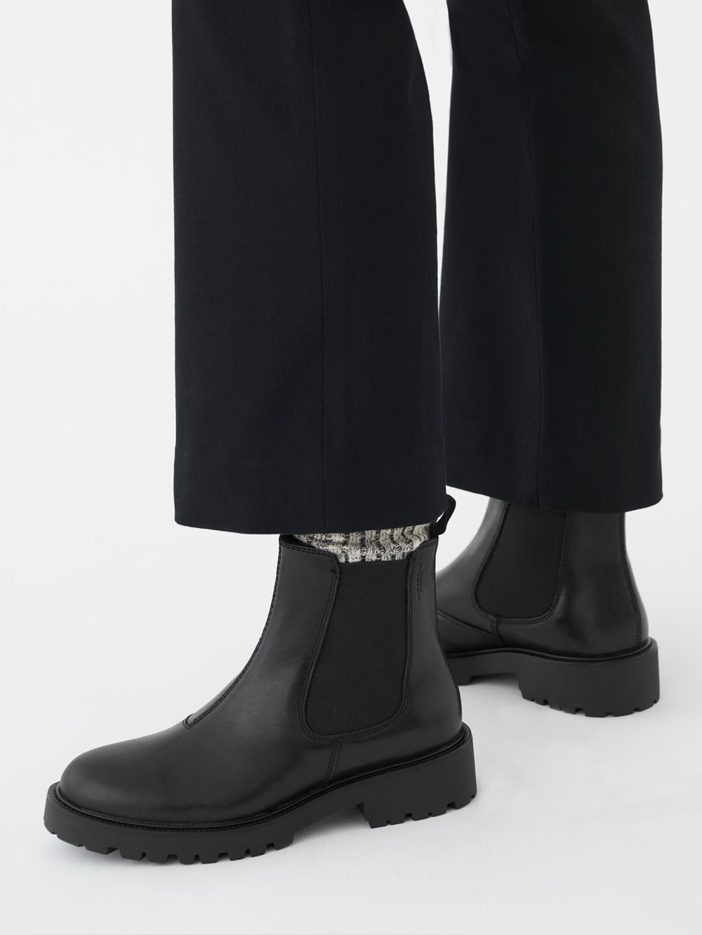 VAGABOND KENOVA CHELSEA BOOTS IN BLACK 6 36